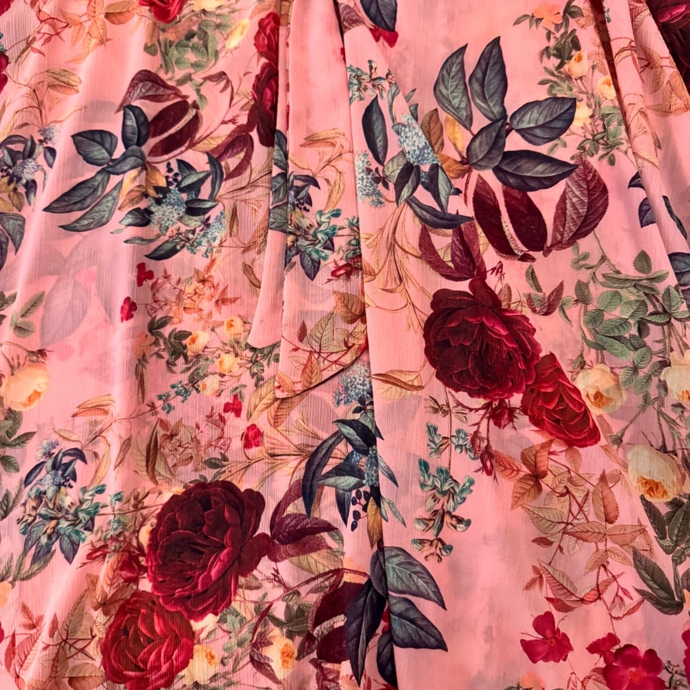 Torrid Pink Floral Blouse with Tie-Neck 🌹 - Picture 3 of 7